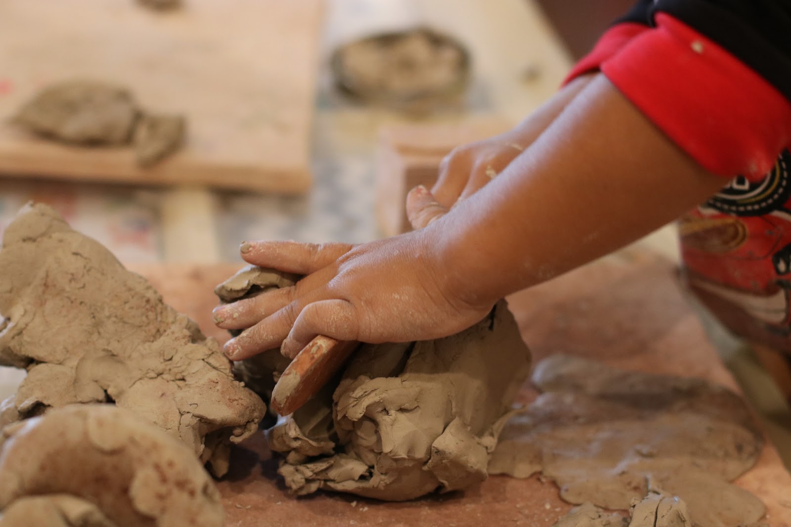 The Benefits of Clay Play: Understanding the Clay Exploration Stage in  Early Childhood - Wunderled