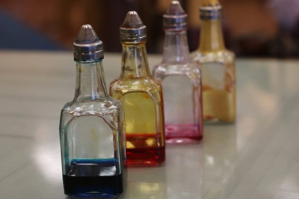 Vinegar and oil bottles for liquid watercolors